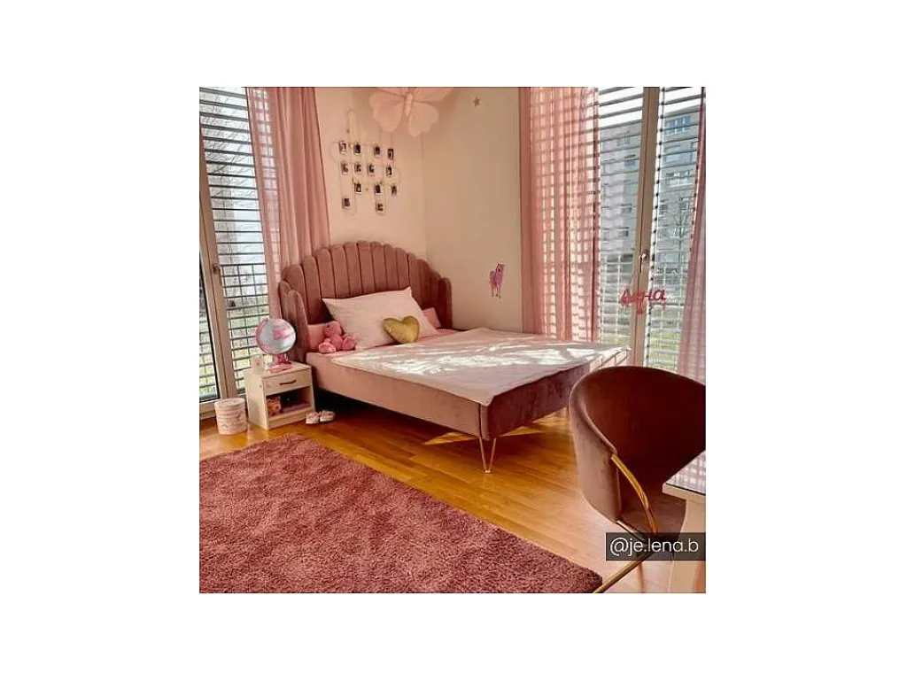 Bed Met Glooiend Hoofdeinde - 140 X 190 Cm - Fluweel - Oud Roze - Sagali-Vente-unique Best