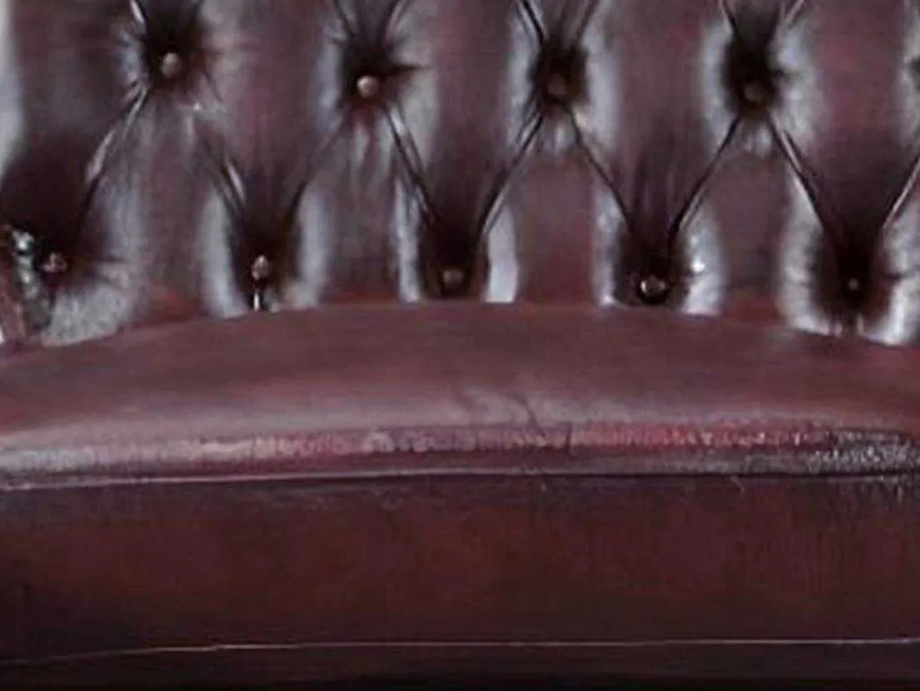 Hoekbank Van 100% Buffelleer Chesterfield Brenton - Kersenrood - Hoek Rechts-LINEA SOFA Sale