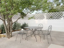 Metalen Tuineethoek Met Gietijzeren Stijl: Een Tafel D120 Cm En 4 Opstapelbare Fauteuils - Antraciet - Guermantes Van-MYLIA Outlet