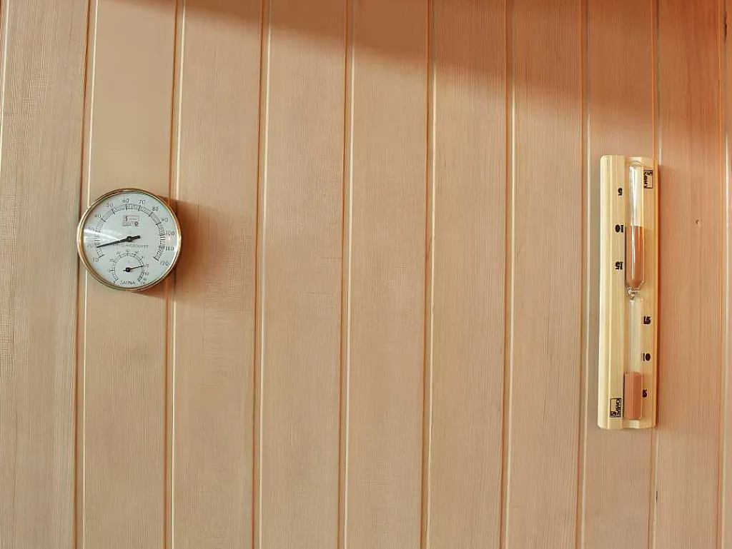 Traditionele Finse Sauna 4/5 Persoons Kolding - 180 X 160 X 200 Cm-VOGUE SAUNA