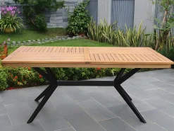 Tuintafel Van Acaciahout En Zwart Metaal Tobaga - L. 180 Cm-MYLIA Online